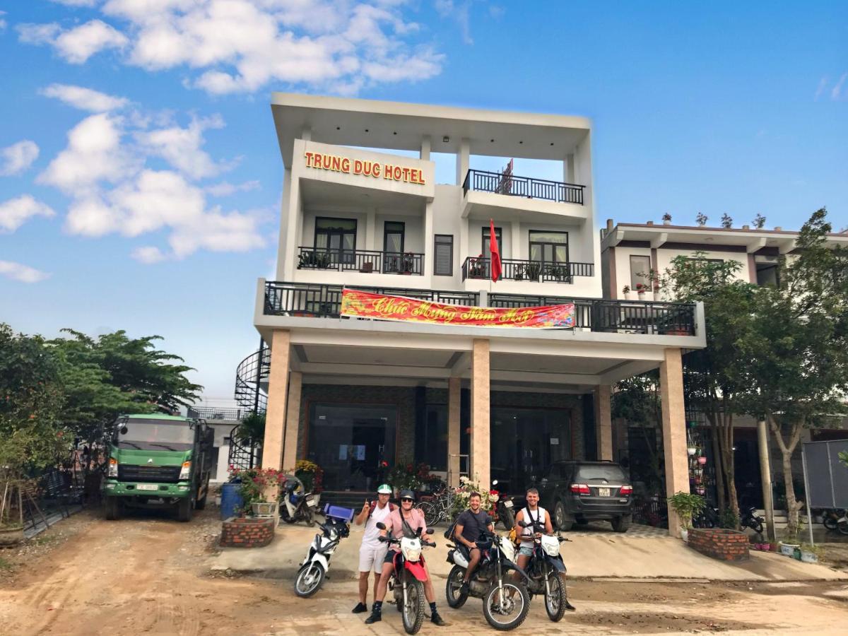 Trung Duc Hotel フォンニャ エクステリア 写真